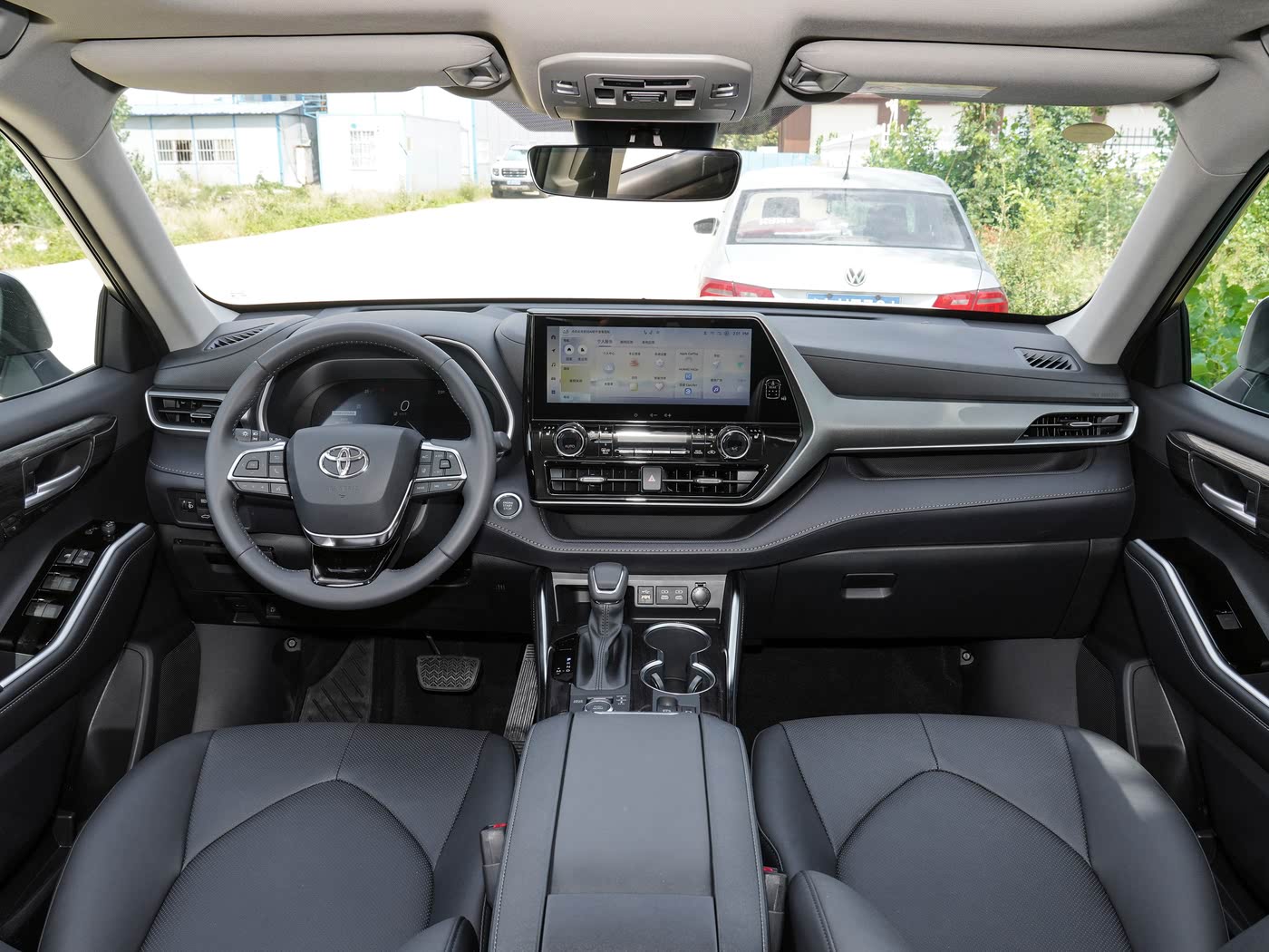 1400x1050_autohomecar__ChxkPWZsYdyAMeqDAC0gPNJeaBE425