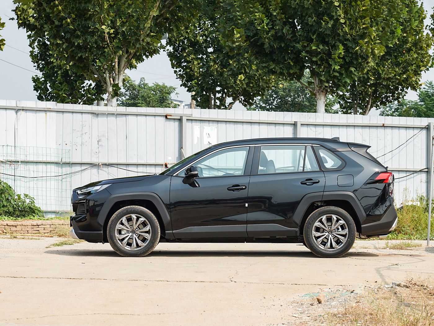 1400x1050_autohomecar__ChxkPWbqJPmAJV41ADAGInSfToU817